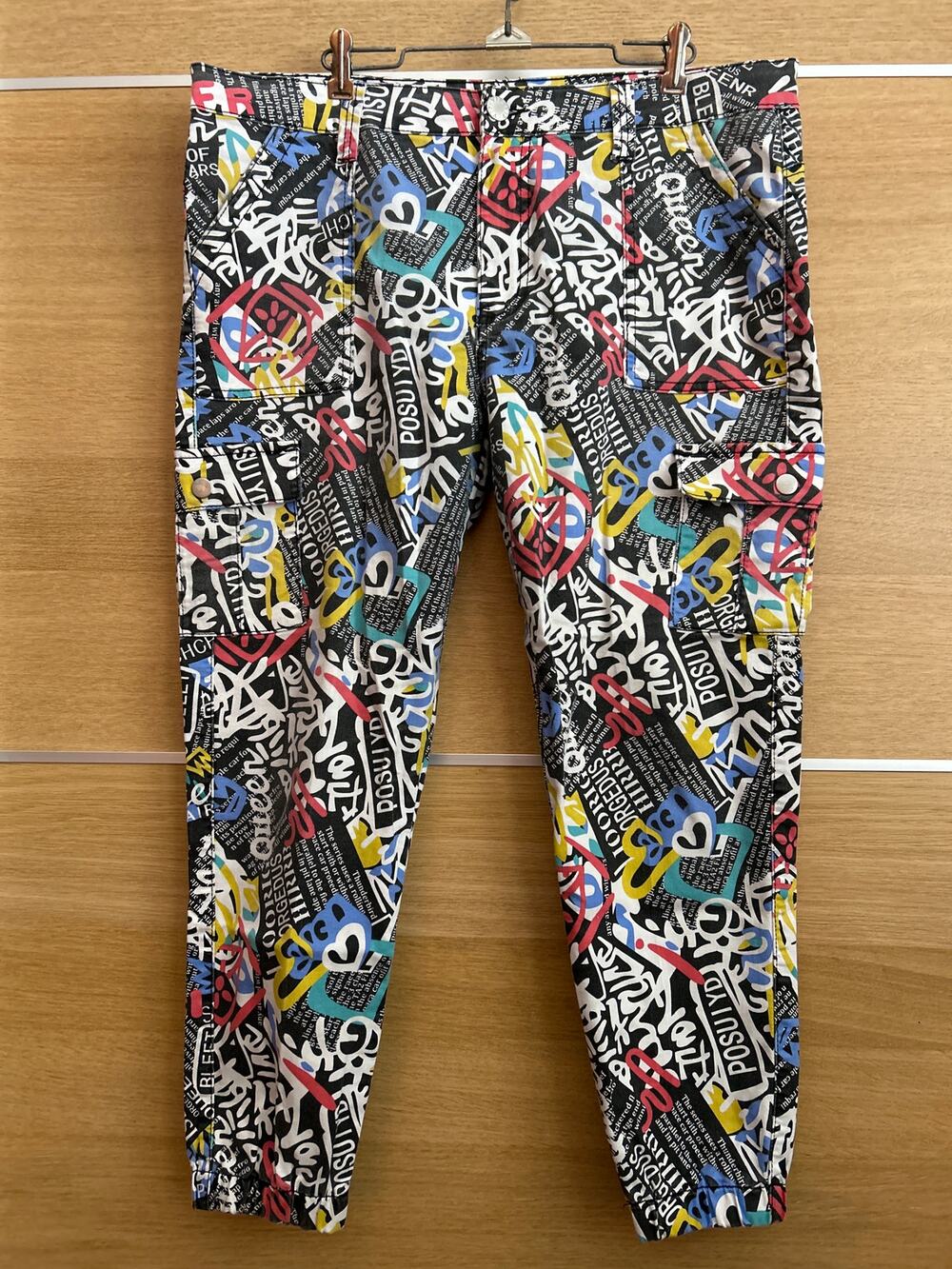 Graffiti Streetwear Jogger Jeans by VIP Jeans - Women’s Sz 17/18 - colorful